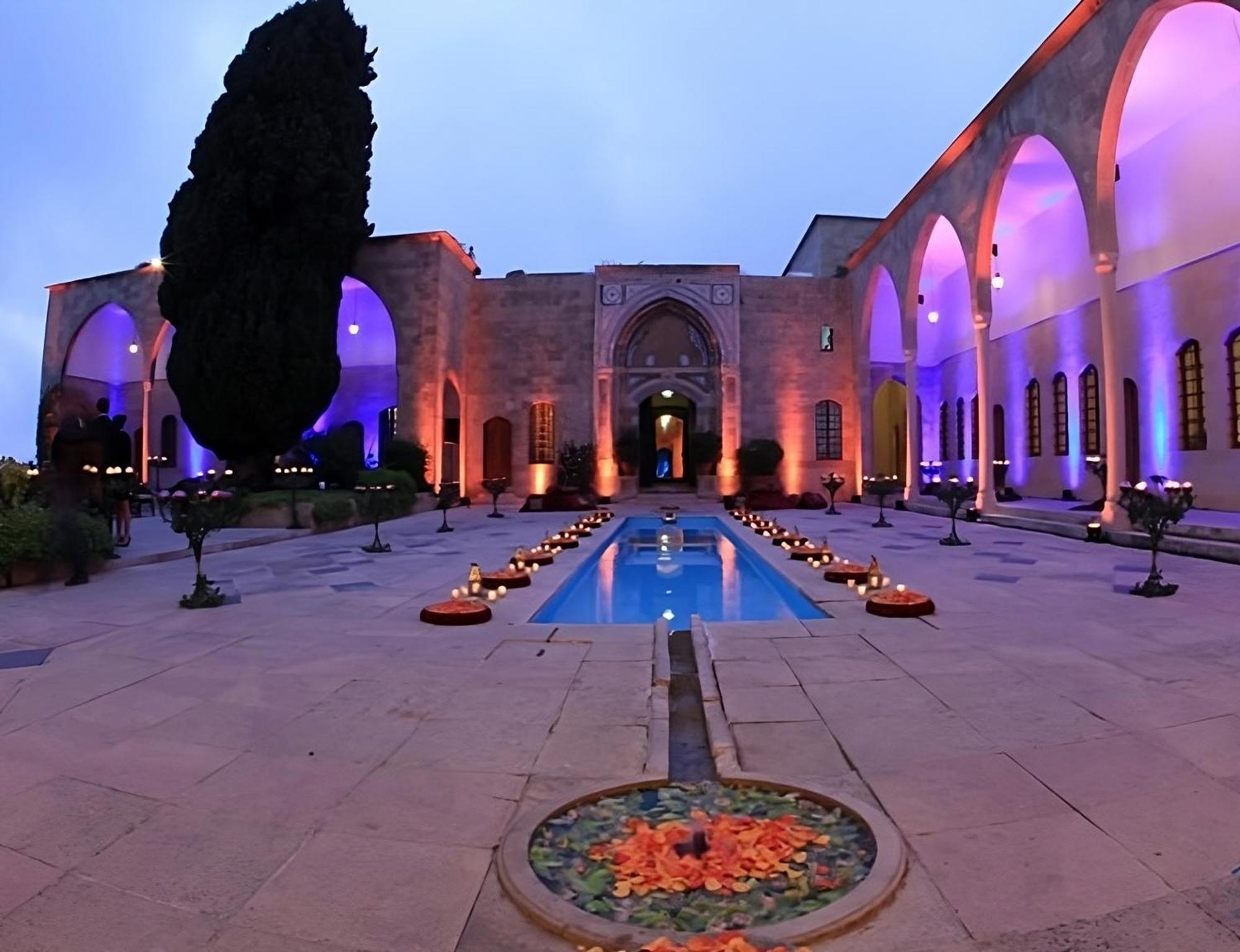 Mir Amin Palace Байт-ед-Дін Екстер'єр фото
